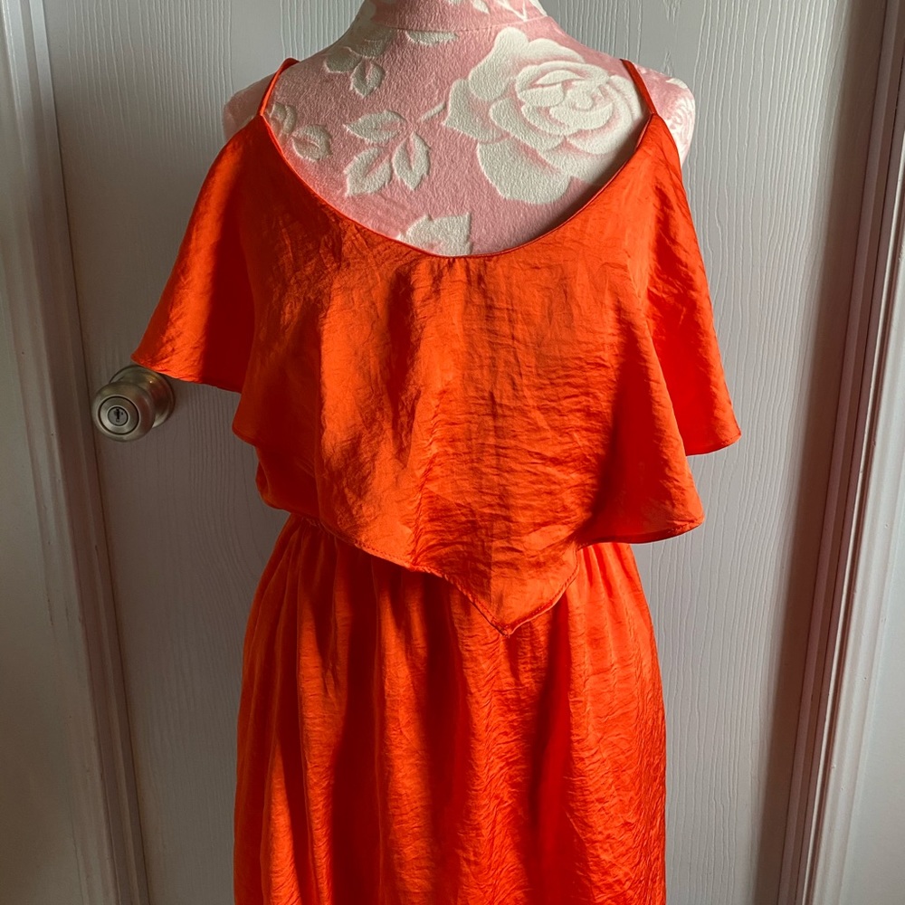 Flowy Orange Dress, size 12 - Picture 2 of 9